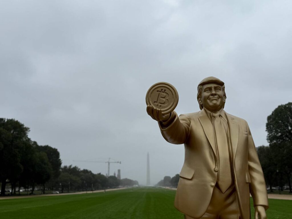 Patung Trump